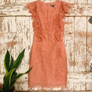 Gianni Bini lace peachy rose dress EXCELLENT cond.